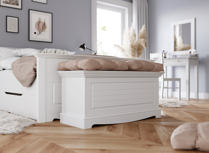 Bologna Elegante Massivholz Kieferbett Bettschublade | Farbe weiß