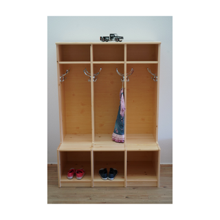 kiefer_massivholz_Kiefer Kindergarderobe