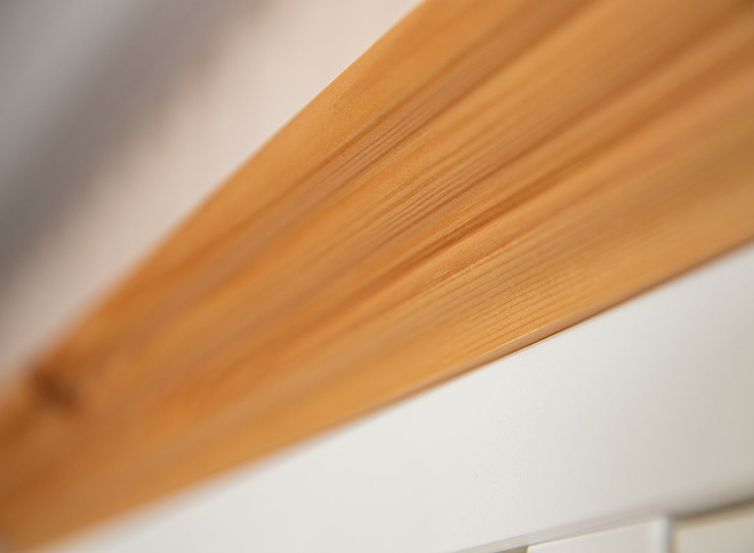 Bologna Elegant Solid Wood Pine Display Cabinet 2D | Color white - pine