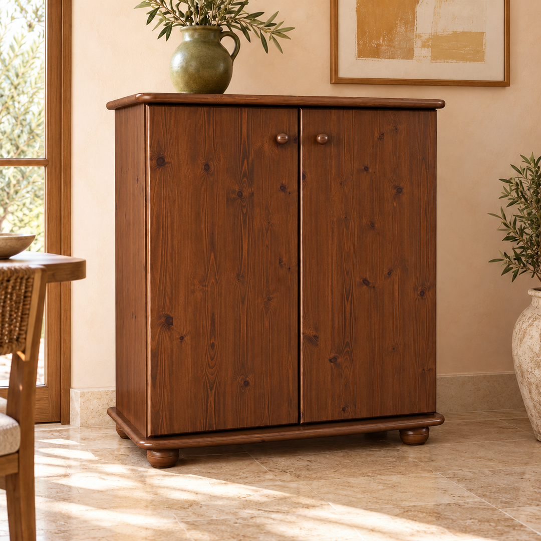 Anika Kommode Bio Kiefer Massivholz | 2-Türig Sideboard mit Regalfächer aus 100% Massivholz in Kolonial im Wohnraum