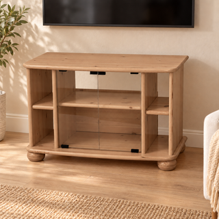 Anika TV-Schrank 55er aus 100% Bio Kiefer Massivholz in Capuccino im Wohnraum