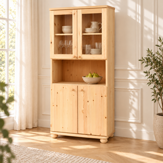 kiefer_massivholz_Claudia Buffetschrank Vitrine aus Kiefer massiv, 4-türig – Natur, Wohnbeispiel