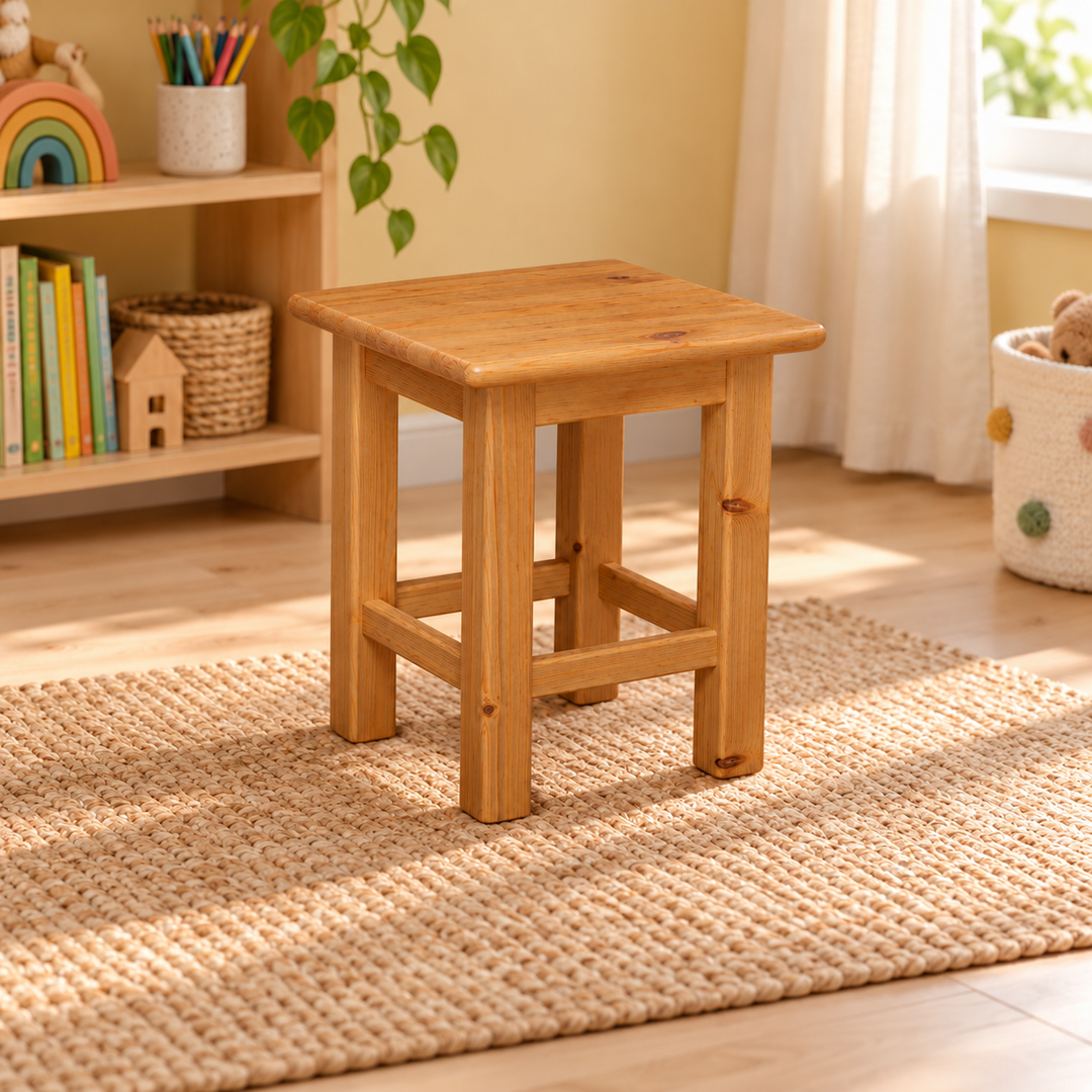 kiefer_massivholz_Leo Hocker aus 100% Bio-Kiefer Massivholz | Kinder Hocker Bio Kiefer Massivholz antik kiefer