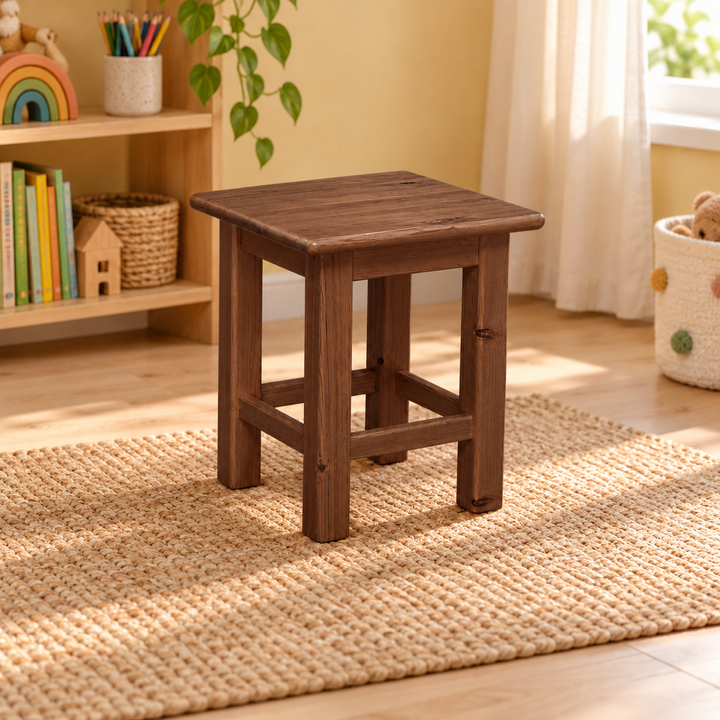 kiefer_massivholz_Leo Hocker aus 100% Bio-Kiefer Massivholz | Kinder Hocker Bio Kiefer Massivholz nussbaum