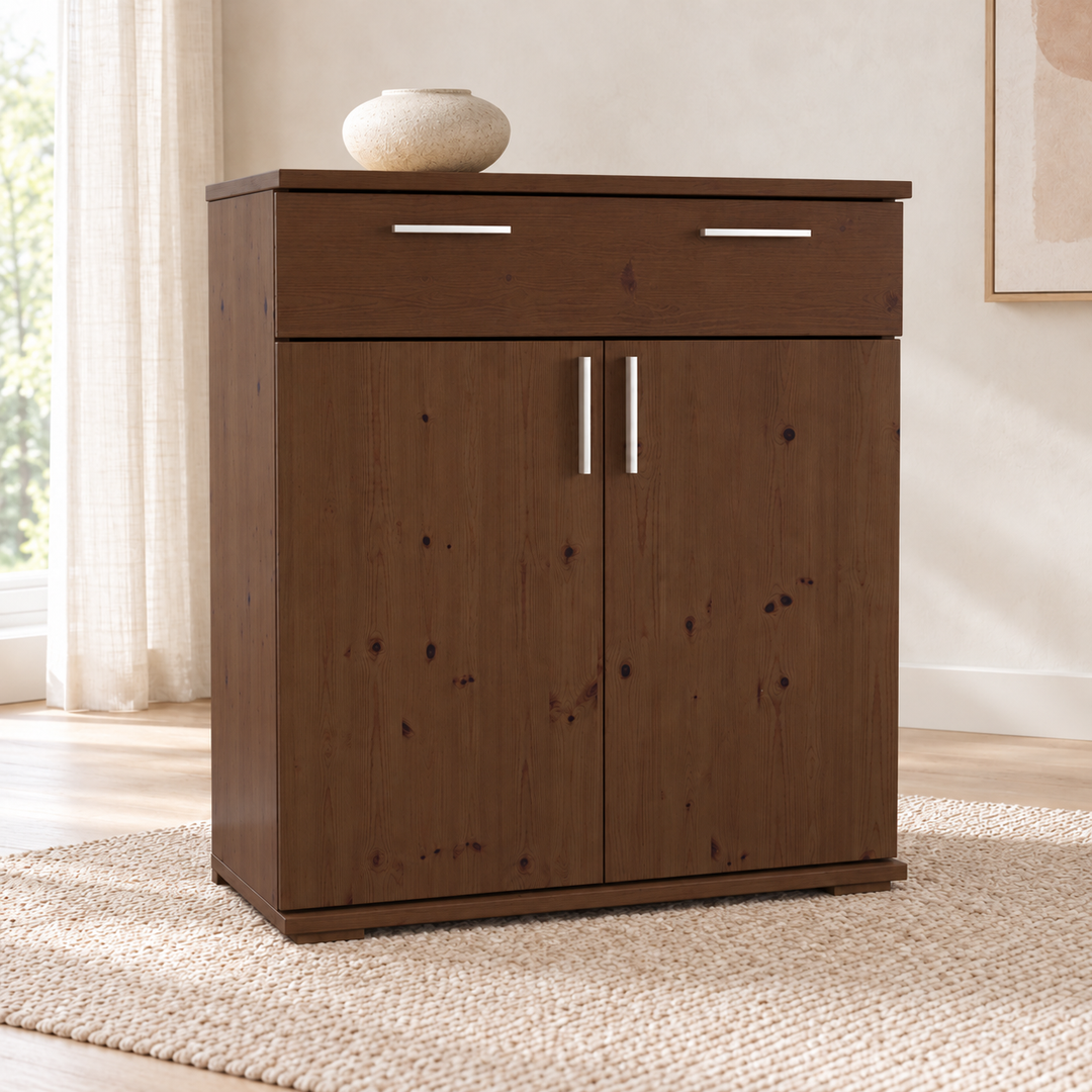 Nobis No-15-201 – Kolonial, Massivholzkommode im sonnigen Wohnambiente