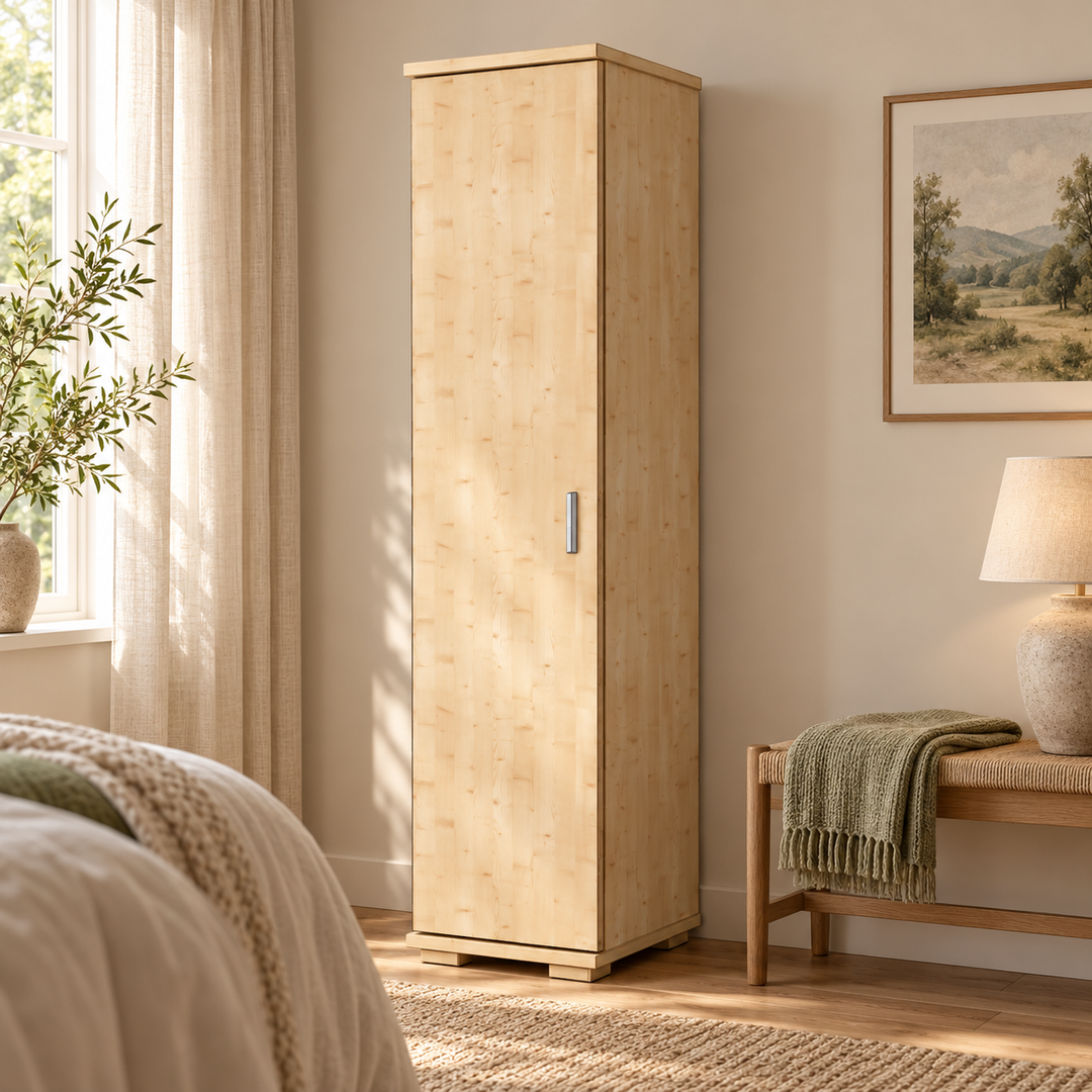 kiefer_massivholz_Nobis Kleiderschrank Kiefer, 59 cm Tiefe 1-Türig mit Regalen aus massivem Kiefernholz – Wohnbeispiel